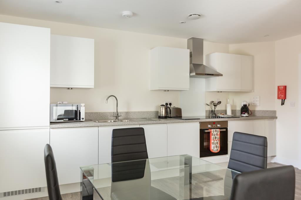 House Of Fisher- Solstice House Apartments Farnborough  Exterior foto